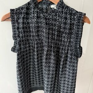 Max Studio Black and White Geometric Sleeveless Top
